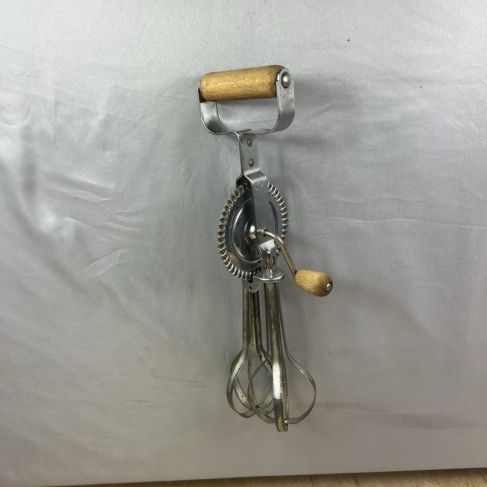 Vintage Androck Egg Beater Hand Mixer – Wood Handle Mid-Century